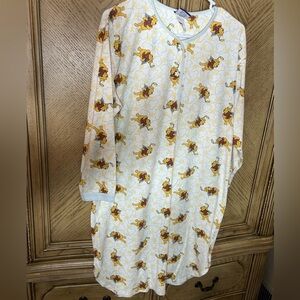 vintage Disney 100 Acre Collection Winnie the Pooh cotton nightgown shirt.Size M